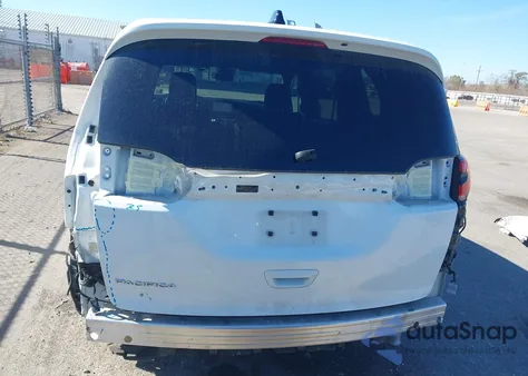 2024 Chrysler Pacifica Touring из США, поврежденный, VIN 2C4RC1FG7RR194943